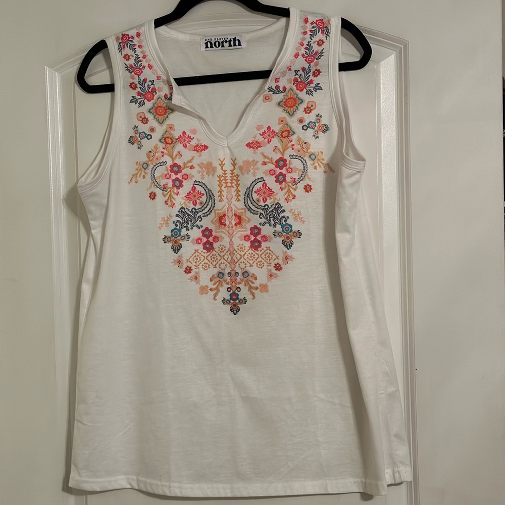 Medium boutique tank